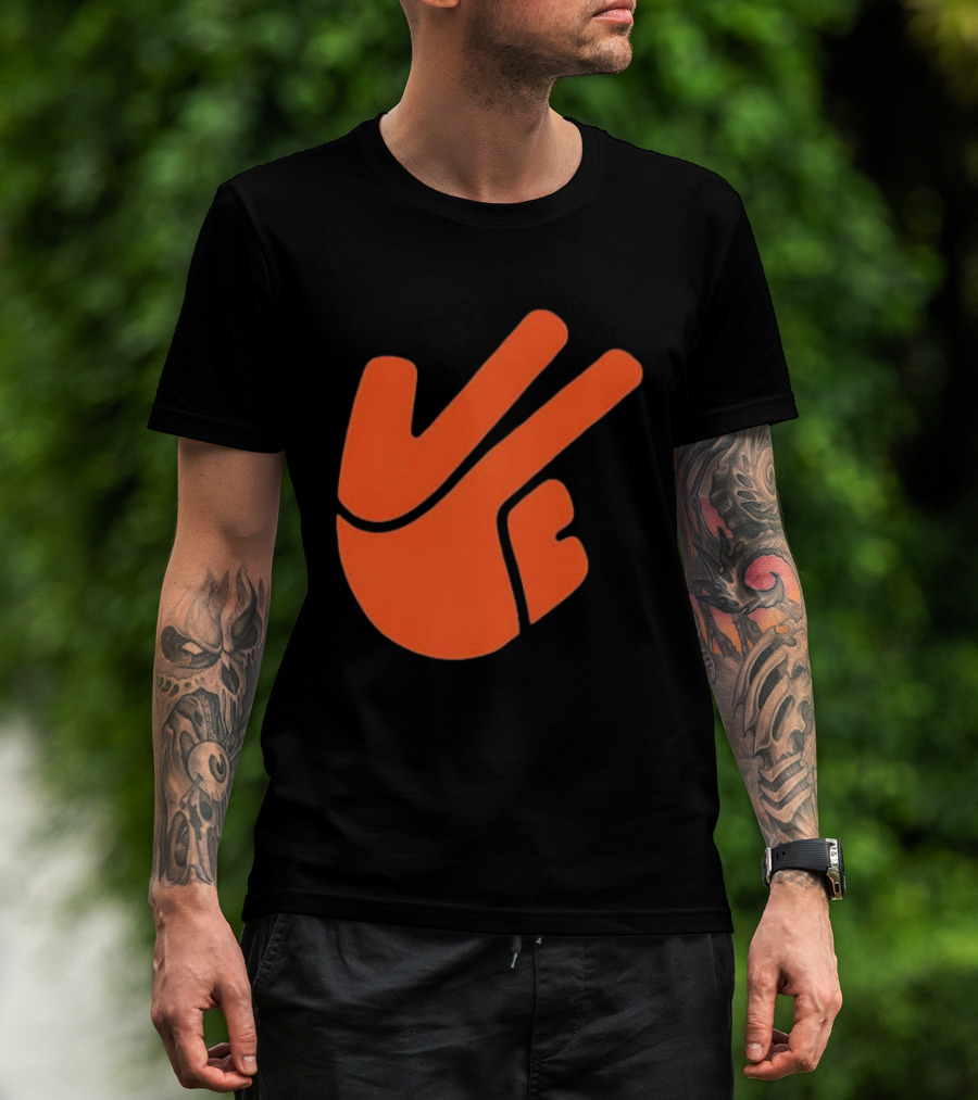 New York Knicks Three Hand Gesture NBA Team Sports Fan T-Shirt