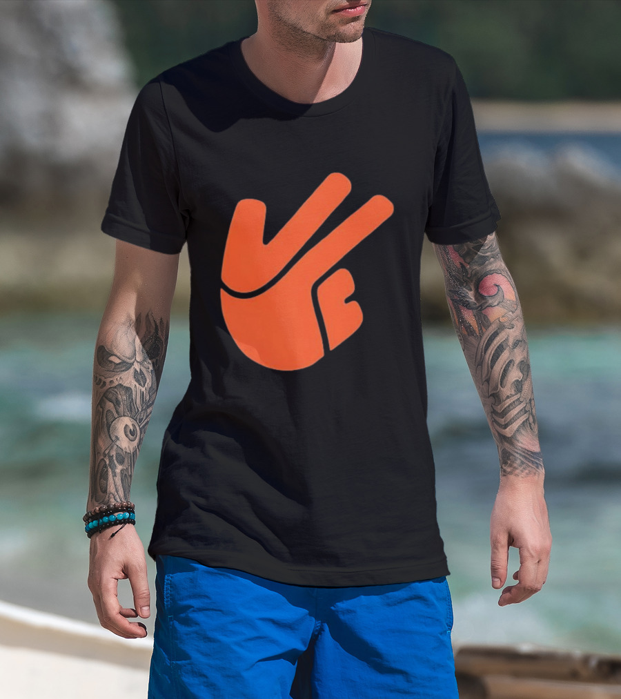 New York Knicks Three Hand Gesture NBA Team Sports Fan T-Shirt