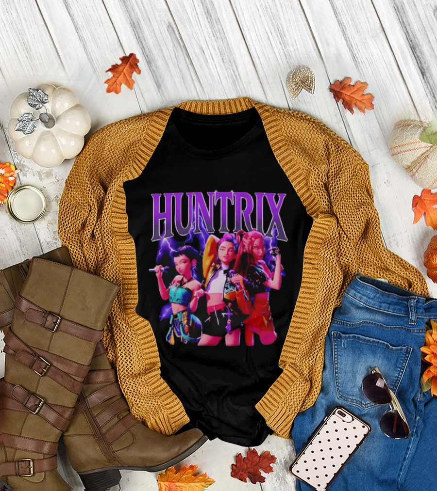 Huntrix Girls Trio Power Pose with Lightning Effect T-Shirt