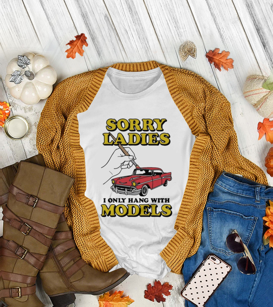 Sorry Ladies I Only Hang With Car Models Vintage Red Classic Car Painting T-Shirt