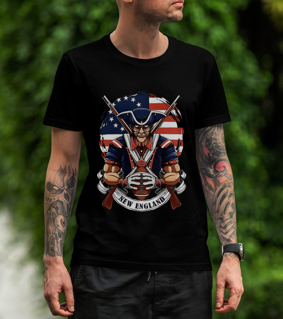 New England Patriots Revolutionary Soldier American Flag Football T-Shirt