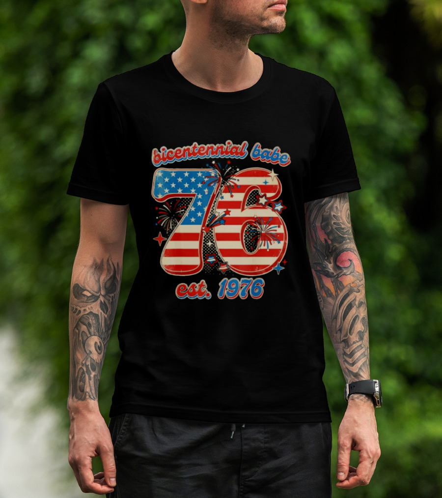 Bicentennial Babe 76 Est. 1976 American Flag 50th Birthday T-Shirt