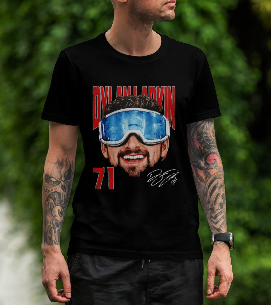 Dylan Larkin 71 Detroit Red Wings Goggles Big Head T-Shirt