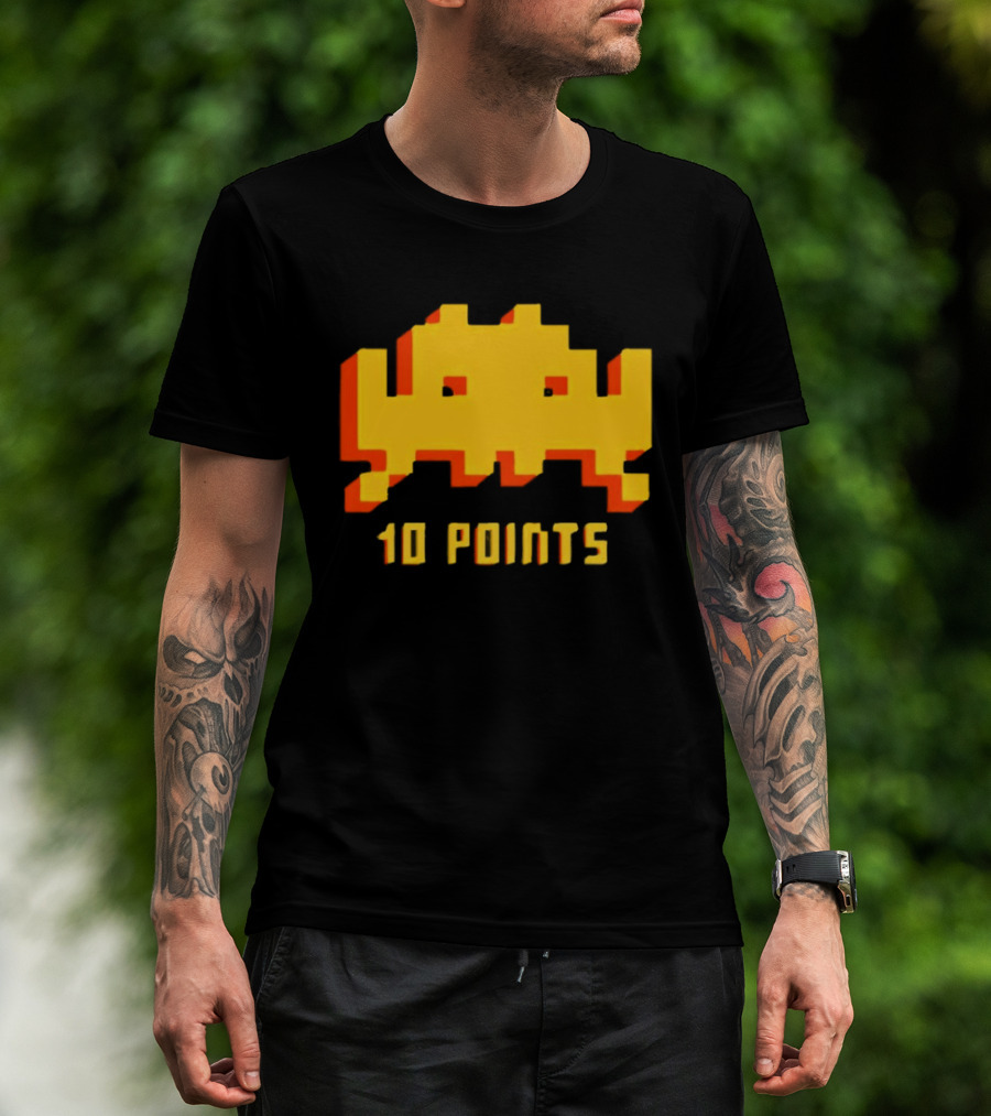 Roy IT Crowd Space Invader 10 Points Game Reference T-Shirt
