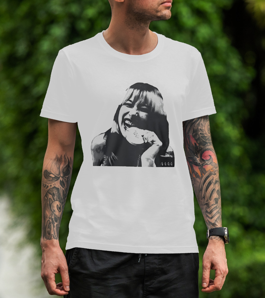 Alysa Liu Gold Medalist Joyful Celebration Halftone 4444 T-Shirt