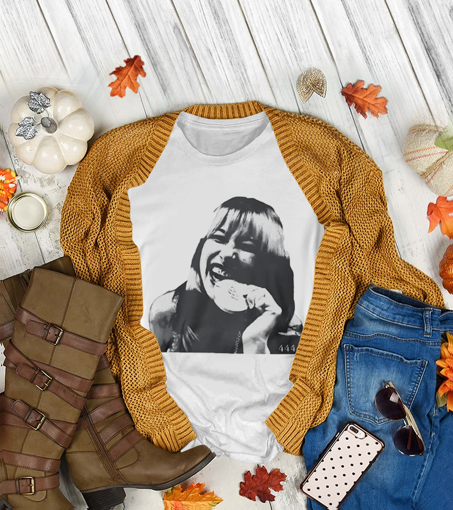 Alysa Liu Gold Medalist Joyful Celebration Halftone 4444 T-Shirt