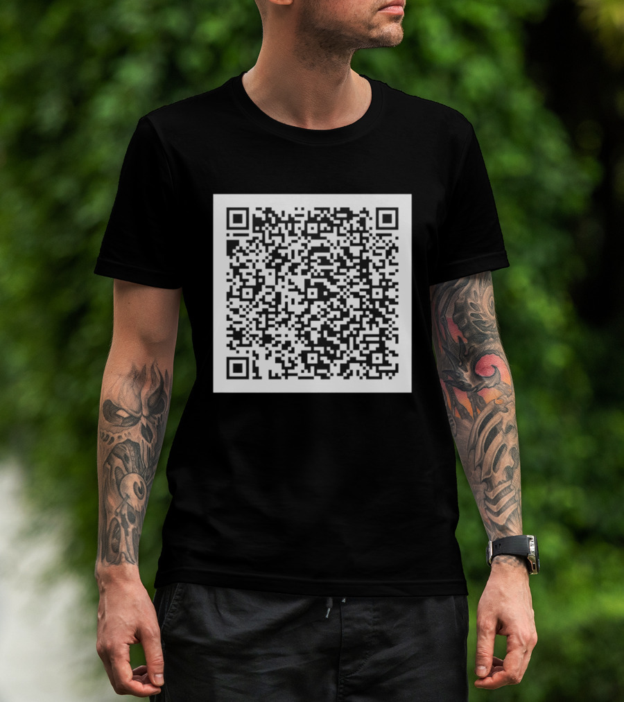 Early Life Crisis Nettspend QR Code T-Shirt