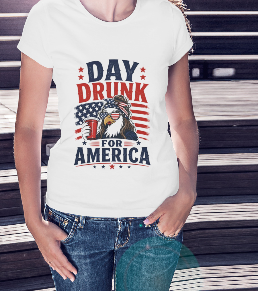 Day Drunk For America Patriotic Eagle With Flag And Red Cup T-Shirt