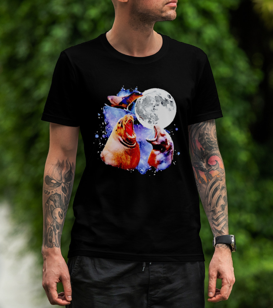 Sea Lion Trio Howling At The Moon In Outer Space Scene T-Shirt