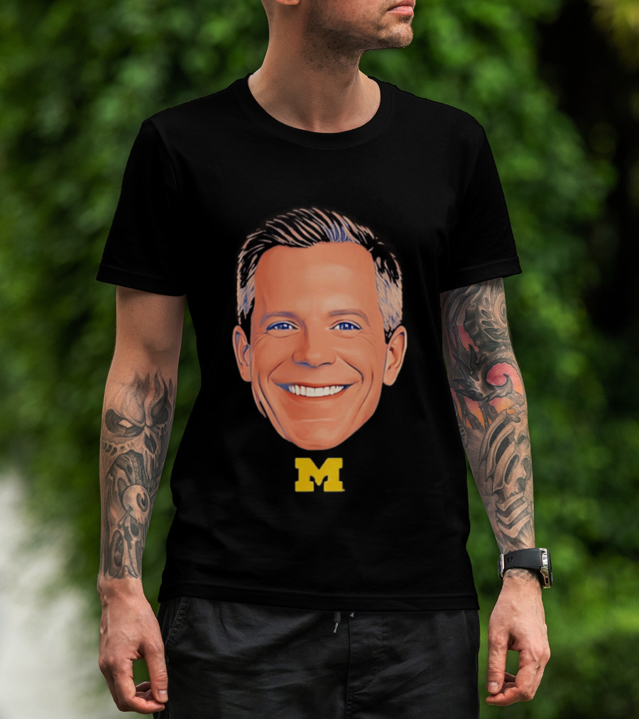 Dusty May Big Face Michigan Wolverines M Yellow T-Shirt