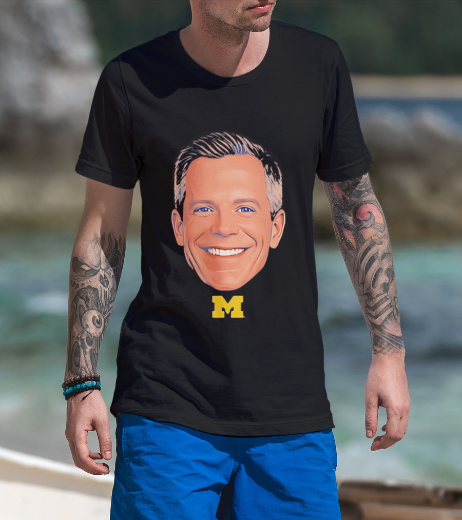 Dusty May Big Face Michigan Wolverines M Yellow T-Shirt