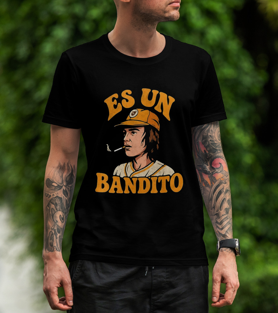 Es Un Bandito Smoking Vintage Baseball Aesthetic T-Shirt