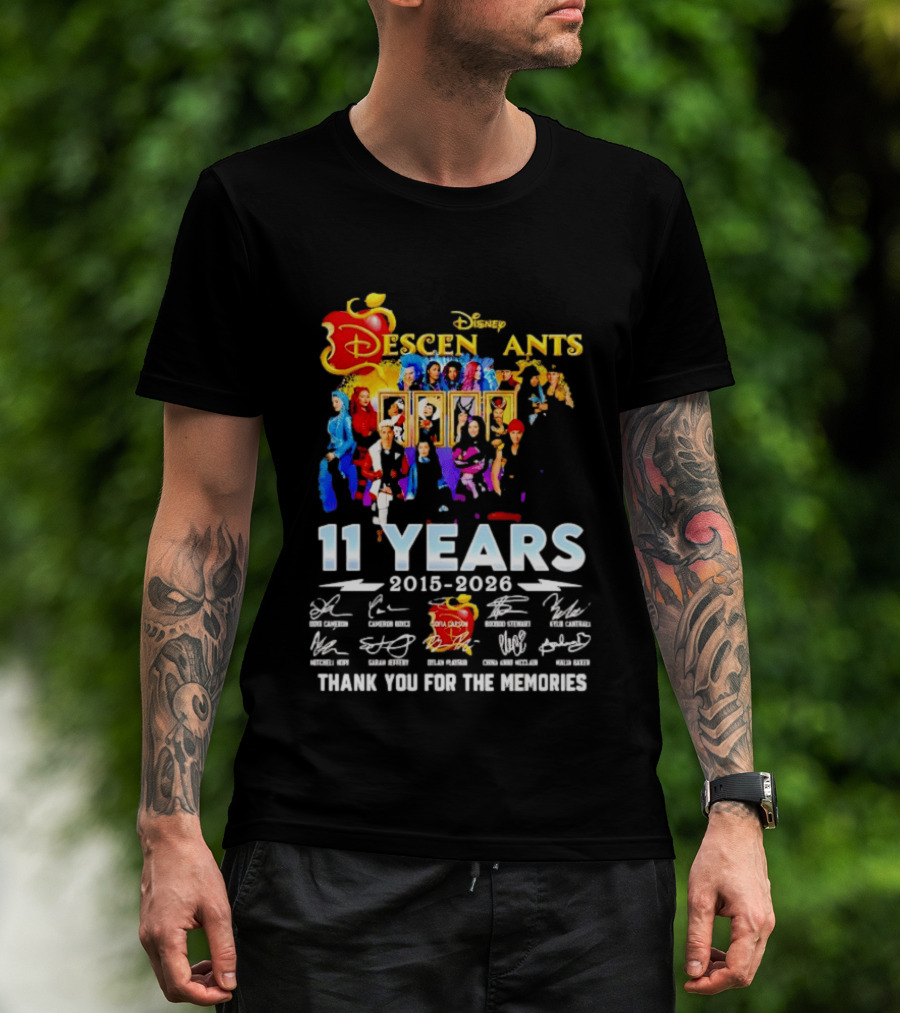 Disney Descendants 11 Years 2015 2026 Thank You For The Memories Signatures T-Shirt