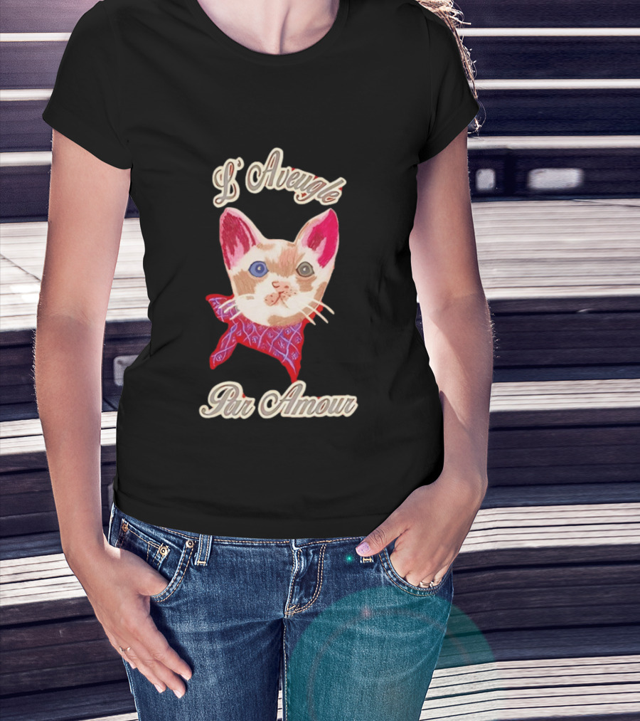 L'Aveugle Par Amour Cute Cat With Red Bandana T-Shirt