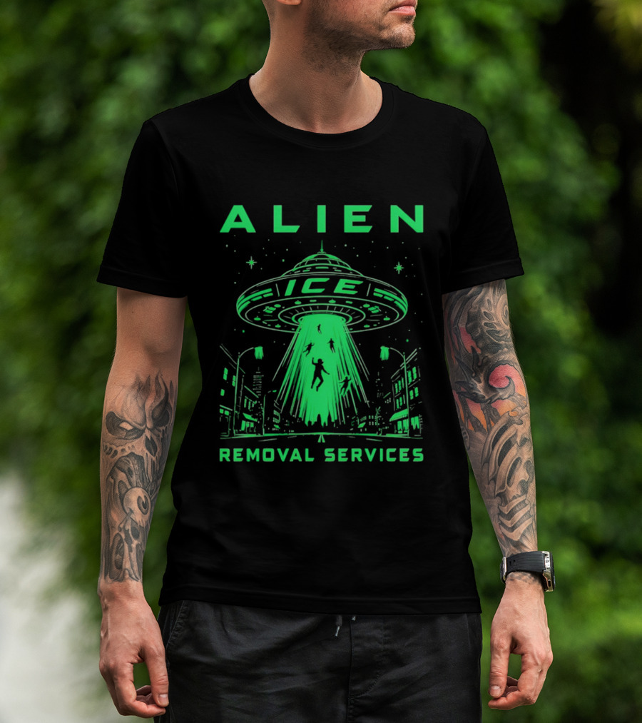 ALIEN ICE UFO Removal Services Extraterrestrial Abduction Scene T-Shirt