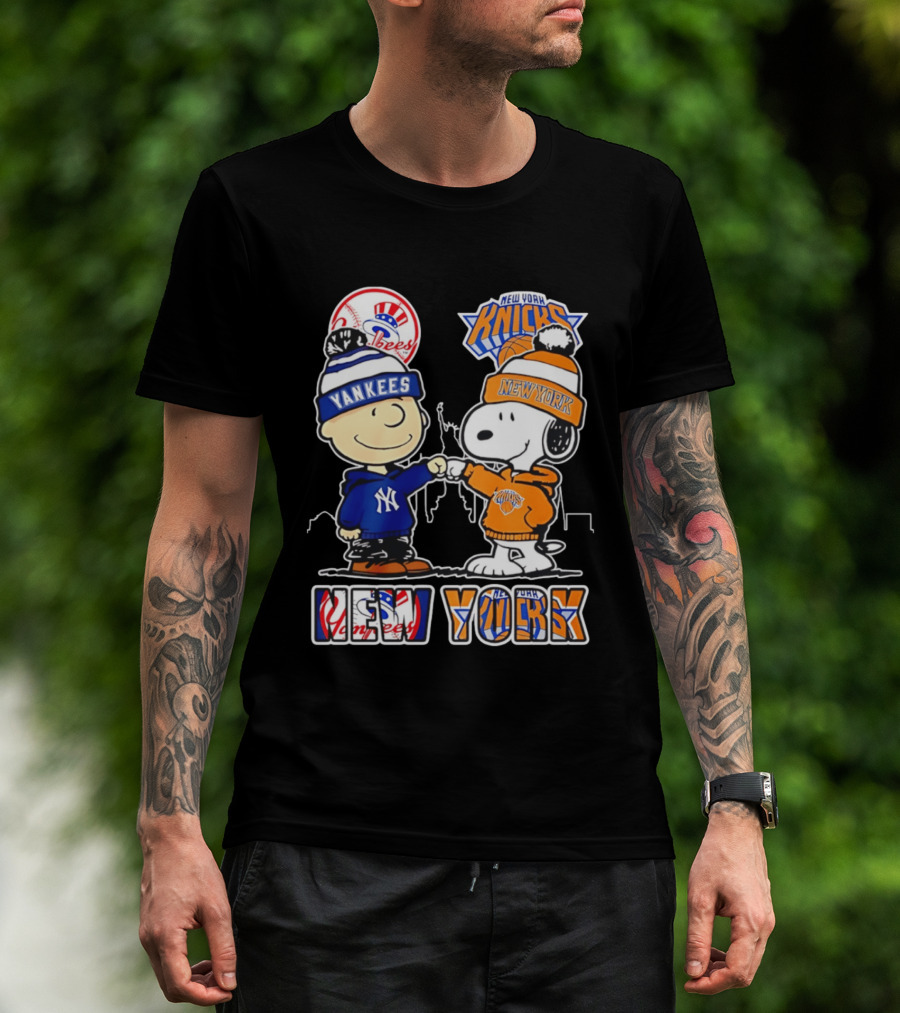 New York Yankees New York Knicks Charlie Brown Snoopy T-Shirt