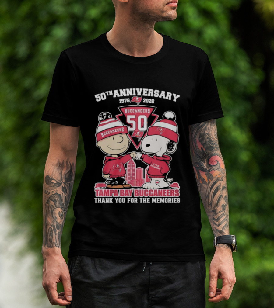50th Anniversary Tampa Bay Buccaneers Snoopy Charlie Brown 1976 2026 Thank You For The Memories T-Shirt
