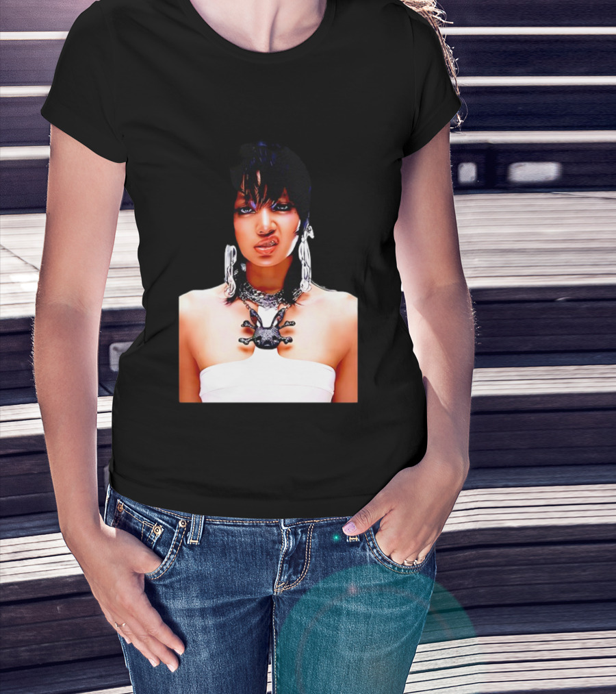 Lisa Rockstar Blackpink V1 Necklace And Earrings T-Shirt