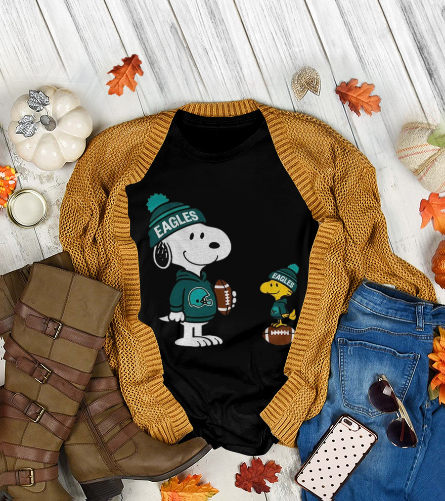 Philadelphia Eagles Snoopy Woodstock Football Style NFL Beanie Pullover T-Shirt