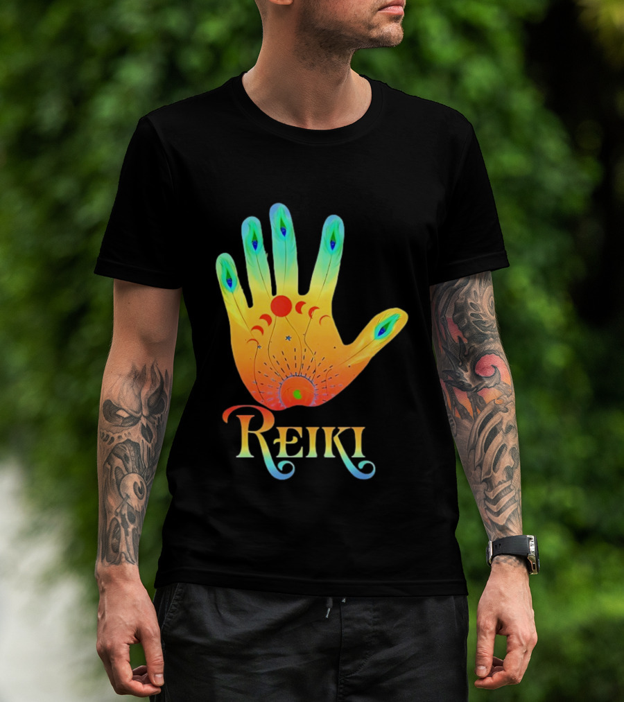 Reiki Practitioner Healer Therapist Master Colorful Hand T-Shirt