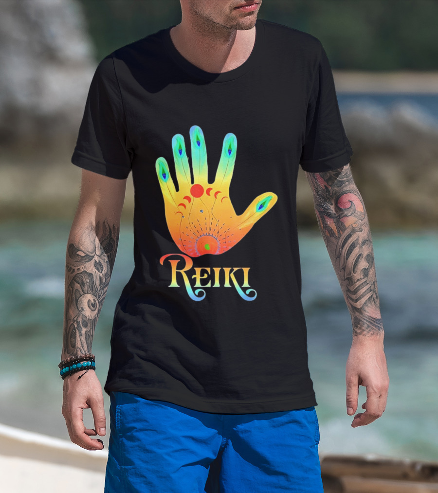 Reiki Practitioner Healer Therapist Master Colorful Hand T-Shirt