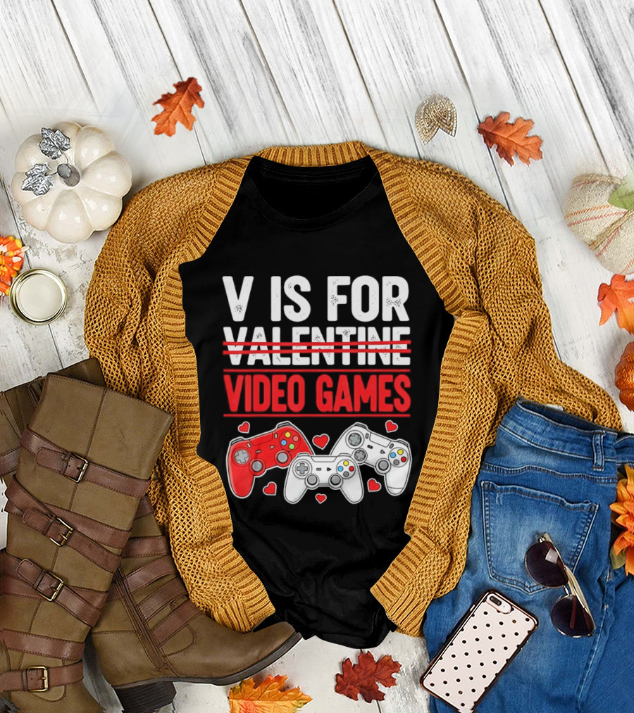 V Is for Video Games Valentines Controllers Hearts T-Shirt