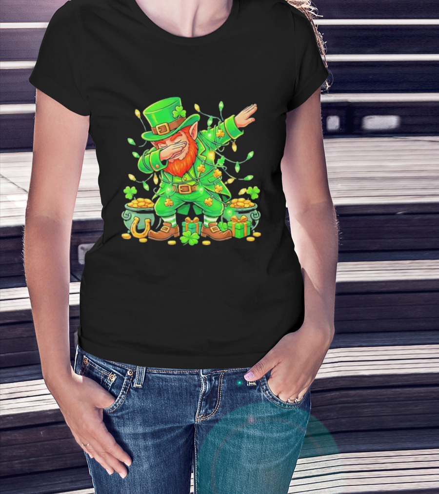 Dabbing Leprechaun St Patricks Day Lights Gold Pot Clover T-Shirt