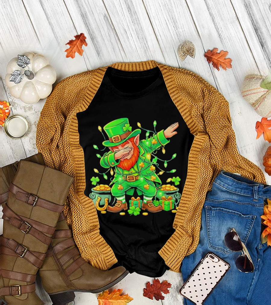Dabbing Leprechaun St Patricks Day Lights Gold Pot Clover T-Shirt