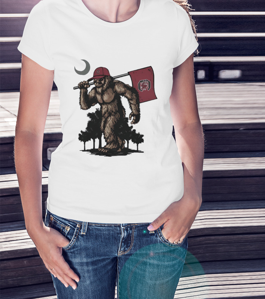 Bigfoot Carrying South Carolina Gamecocks Flag Under Moonlight T-Shirt