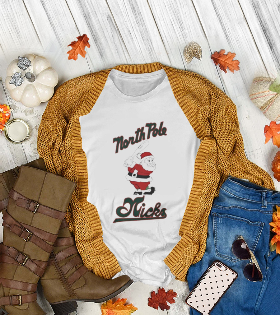 North Pole Nicks Santa Christmas Noir T-Shirt