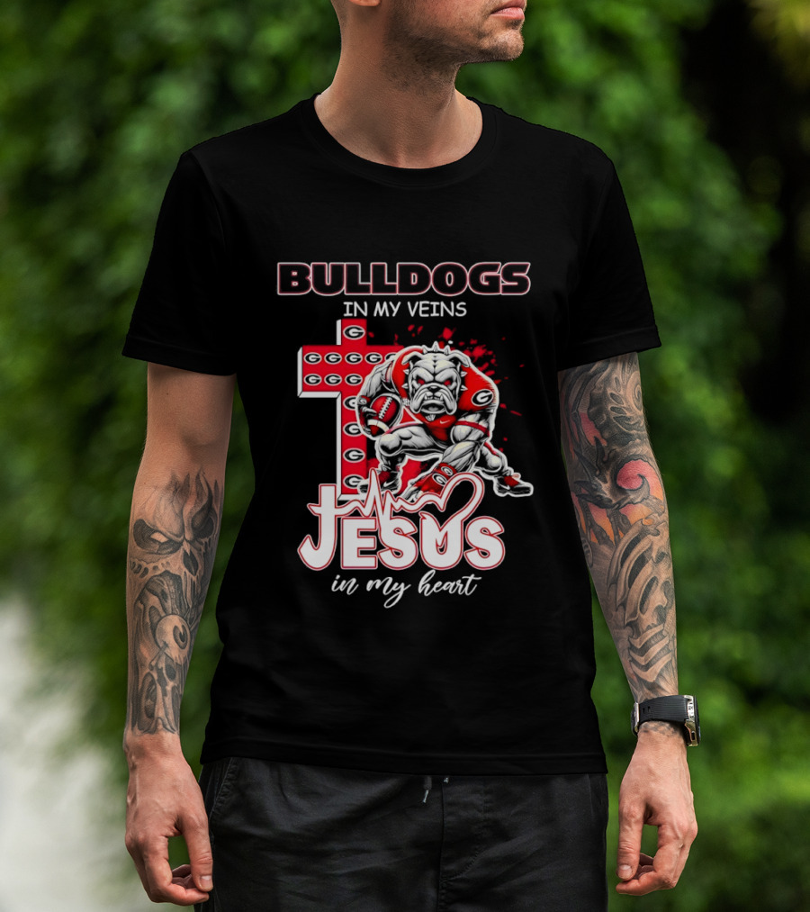 Bulldogs In My Veins Jesus In My Heart Cross Shape T-Shirt