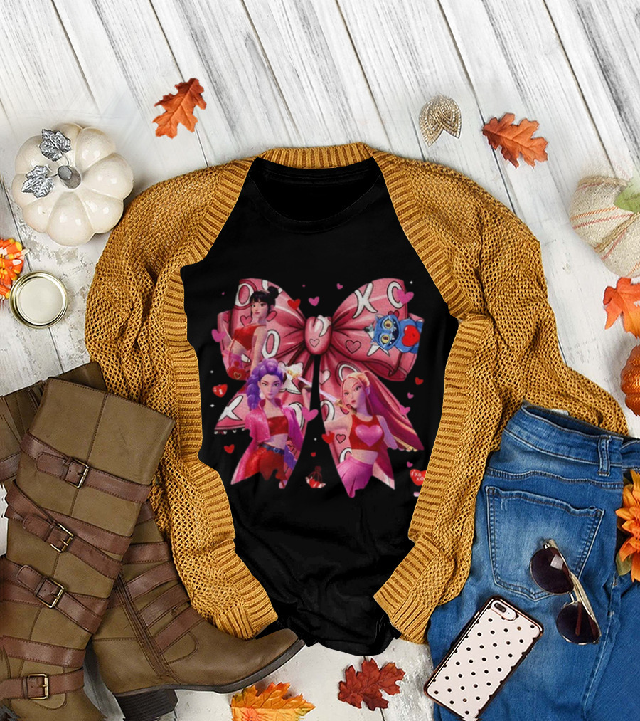 Huntrix Coquette XO Valentine's Kpop Demon Hunters Fantasy Ensemble T-Shirt