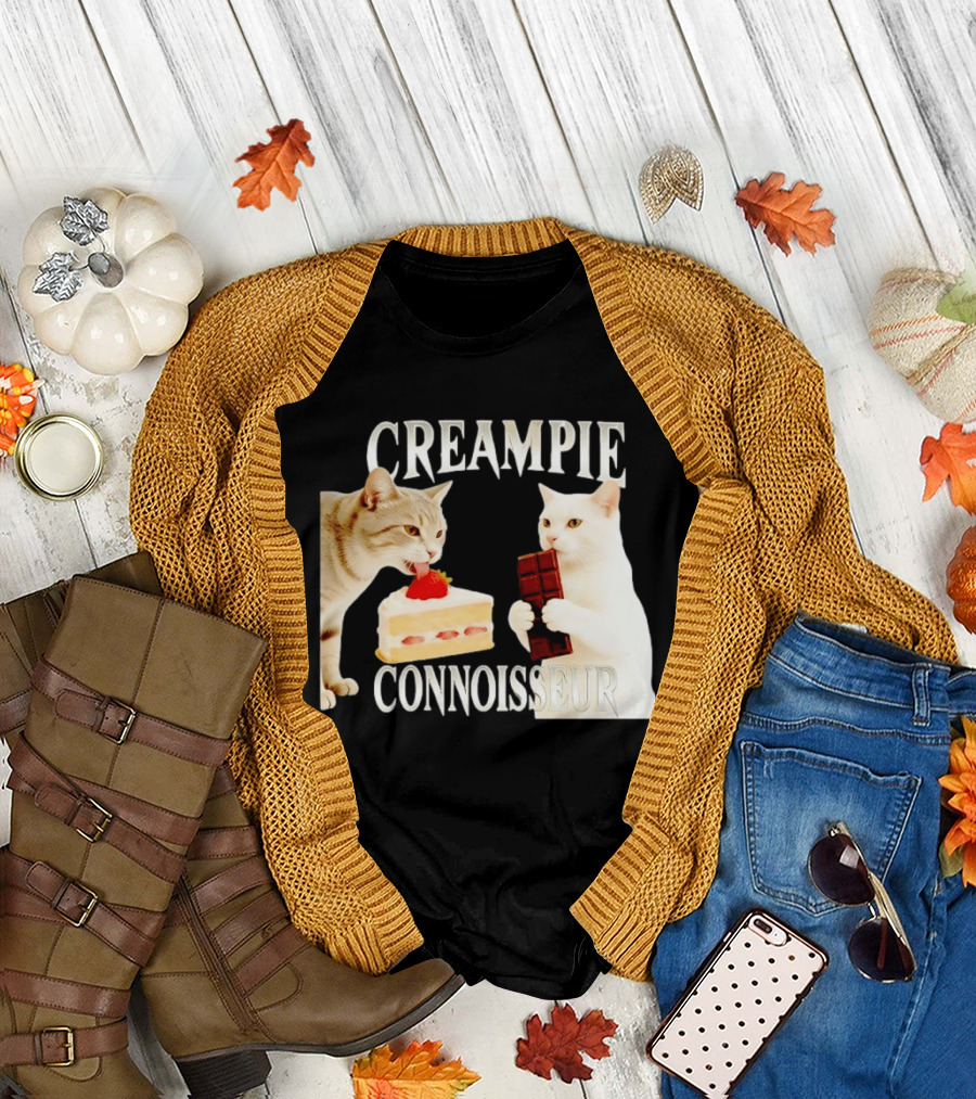 Cats Creampie Connoisseur Strawberry Cake Chocolate Bar T-Shirt