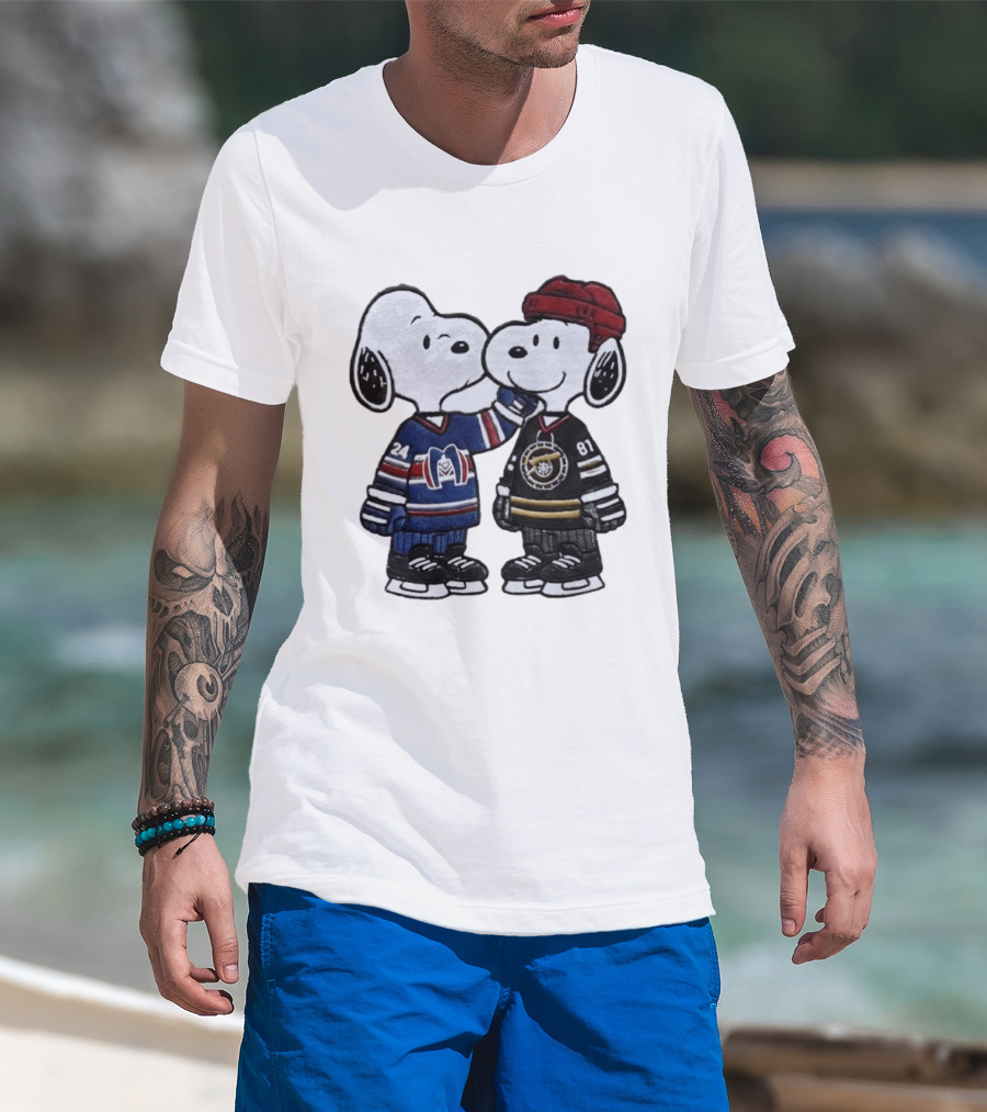 Snoopy Shane Hollander Kissing Ilya Rozanov Hockey LGBT Peanuts Charlie Brown Ice Hockey Romance Cartoon T-Shirt