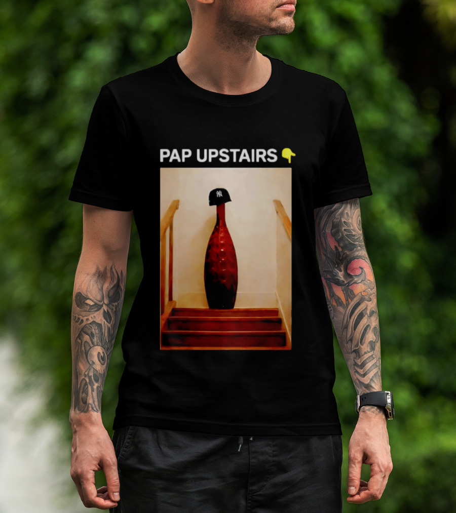 PAP UPSTAIRS New York Yankees Iconic Hat Emoji Stairs T-Shirt