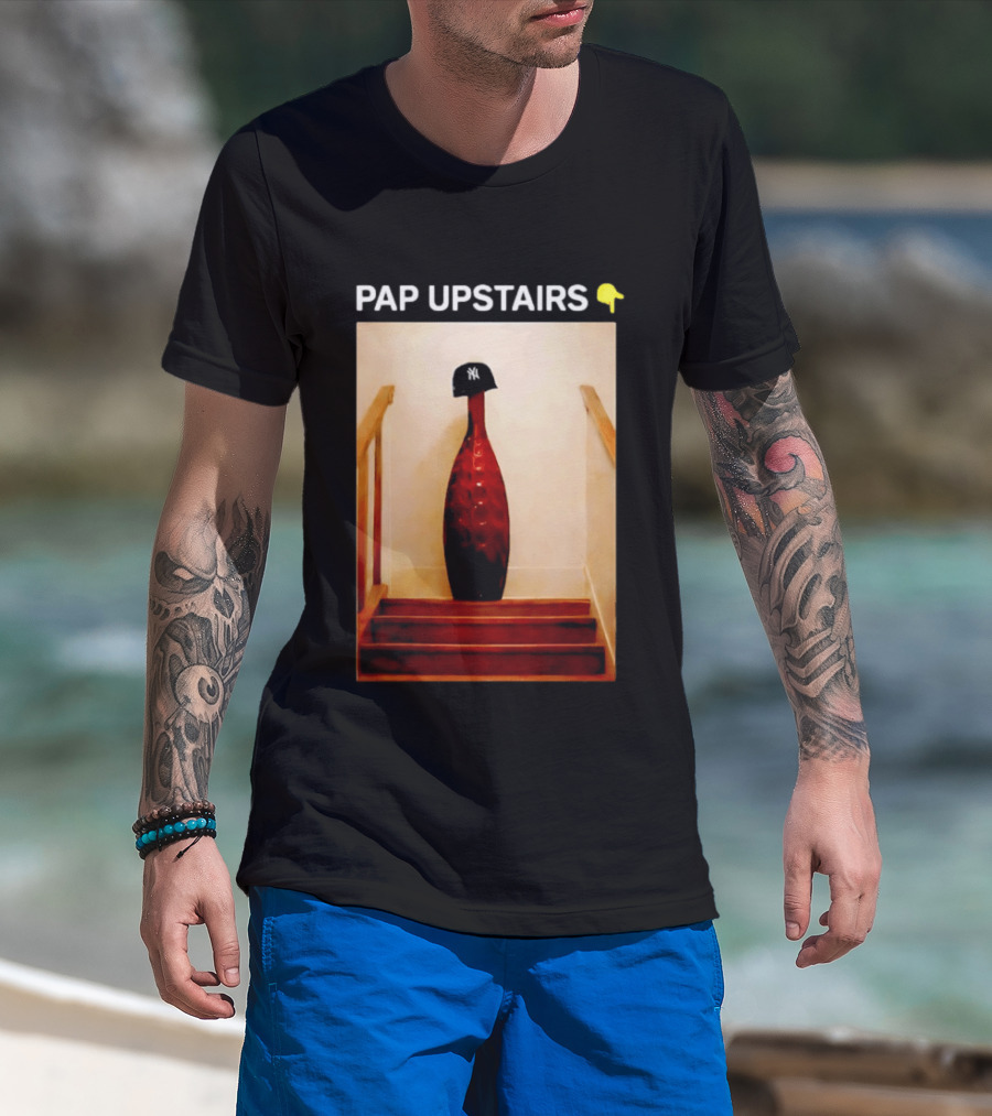 PAP UPSTAIRS New York Yankees Iconic Hat Emoji Stairs T-Shirt