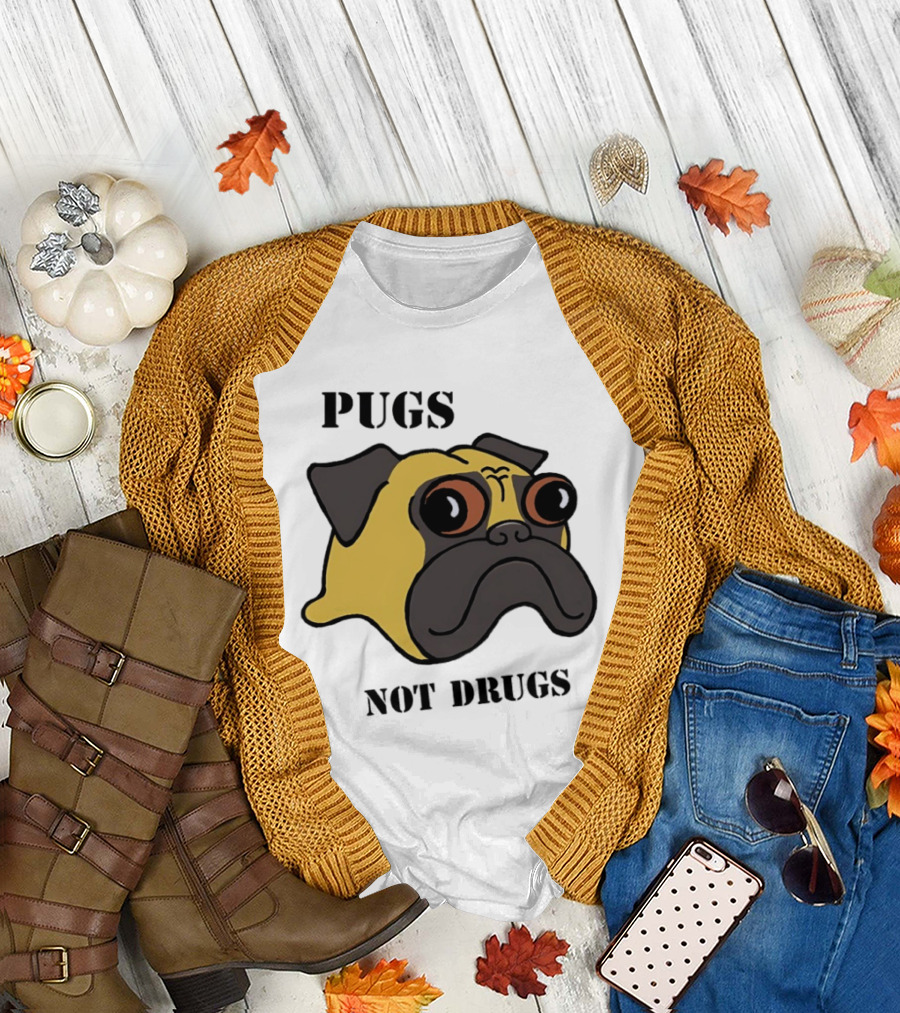 Pugs Not Drugs Cartoon Dog Face Funny Anti Drug Message T-Shirt