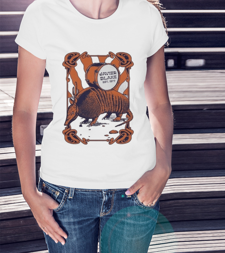 Javier Blake Est 1977 Armadillo Drum Retro Celtic Frame T-Shirt