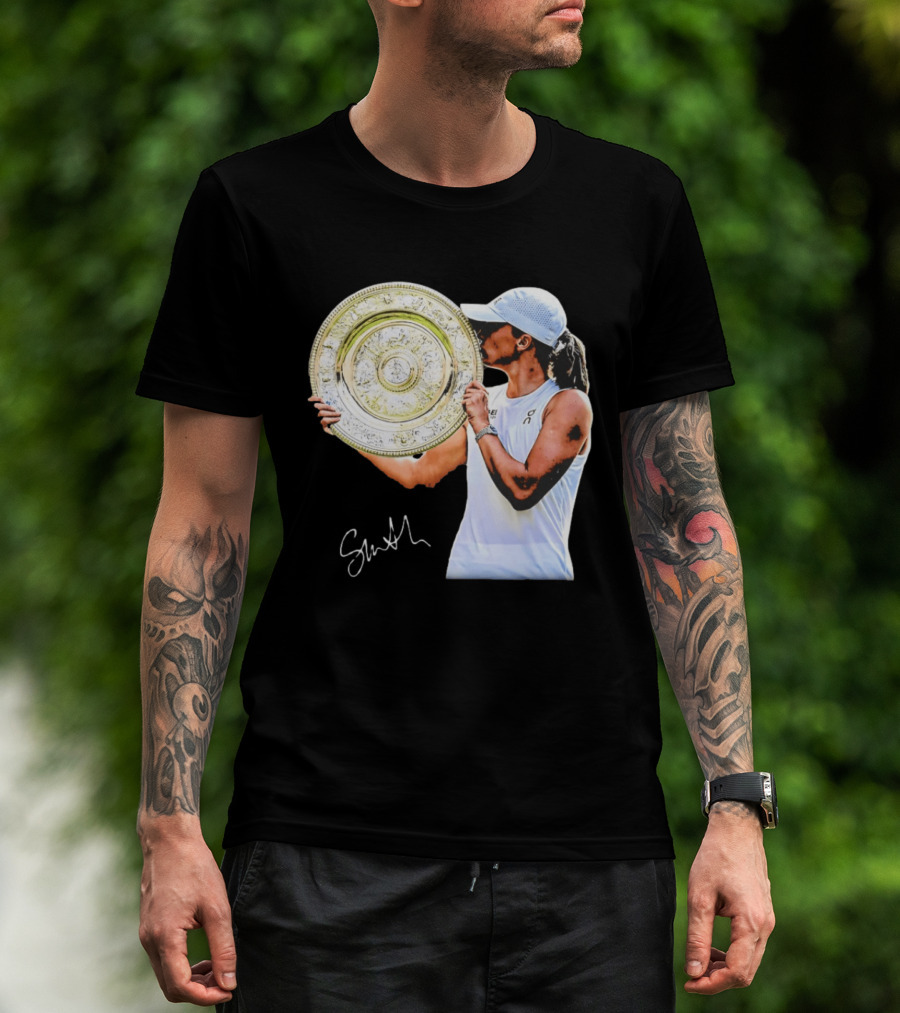 Iga Swiatek Wimbledon Champion Trophy Celebration T-Shirt