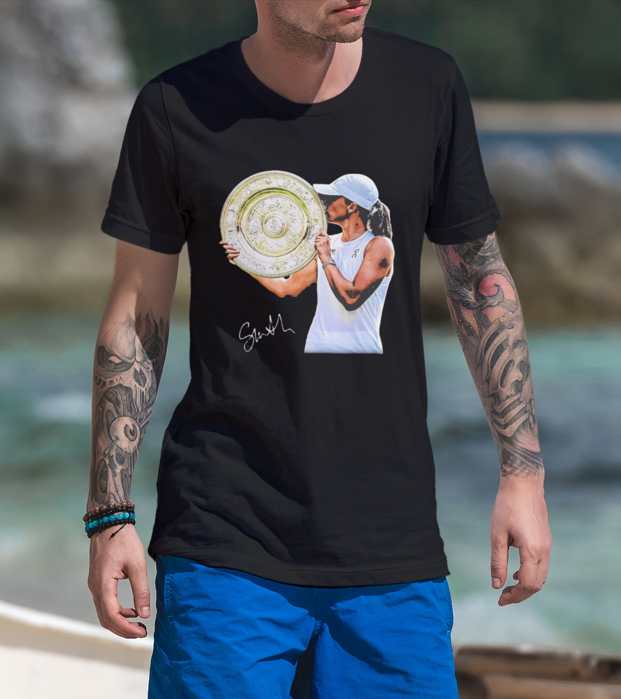 Iga Swiatek Wimbledon Champion Trophy Celebration T-Shirt