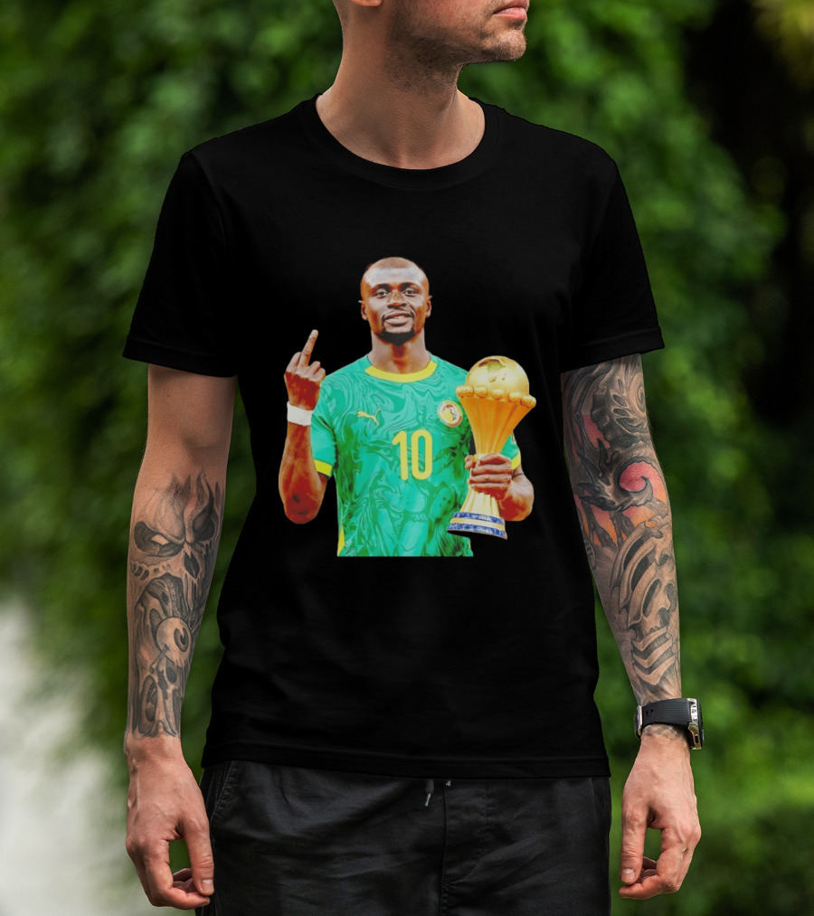 Sadio Mane Number 10 Senegal Jersey Holding Trophy Middle Finger T-Shirt