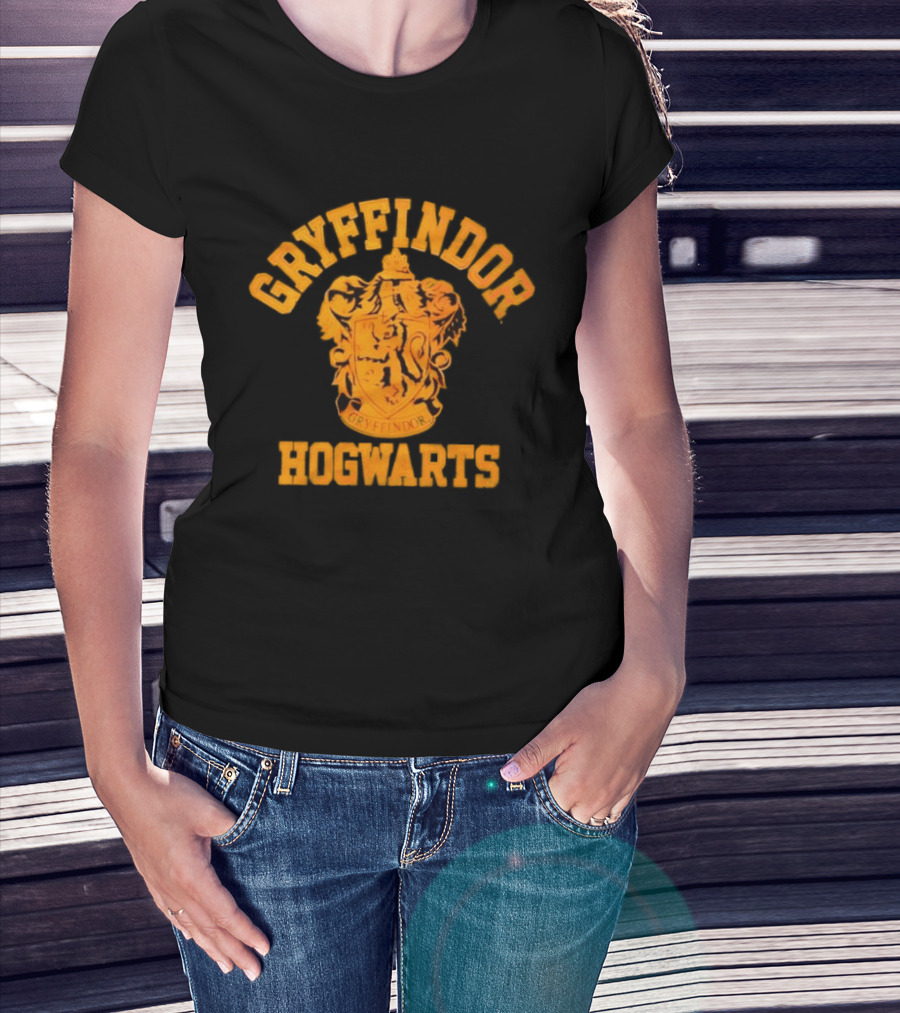 Gryffindor Hogwarts School Crest Shield Lion T-Shirt