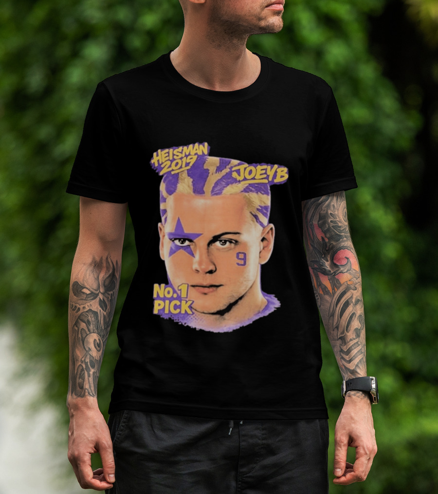 Heisman 2019 Joeyb No 1 Pick Star Face Paint Purple Hair Stripes T-Shirt