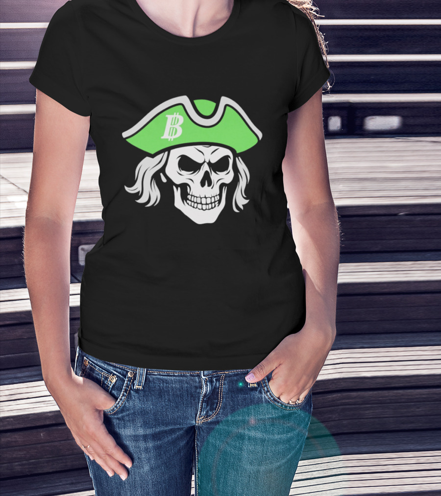 Pennsylvania Benjamins Skull With Pirate Hat Featuring Bitcoin T-Shirt