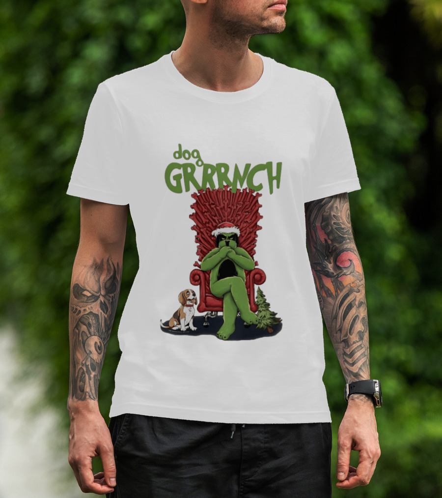 Dog GRRRINCH Christmas Throne Santa Hat Beagle T-Shirt