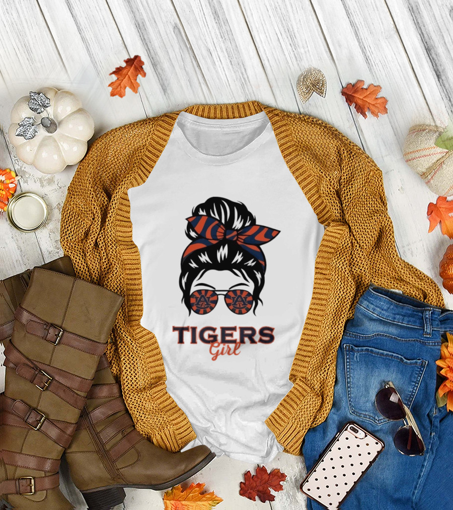 Auburn Tigers Girl Messy Bun Glasses Bow T-Shirt