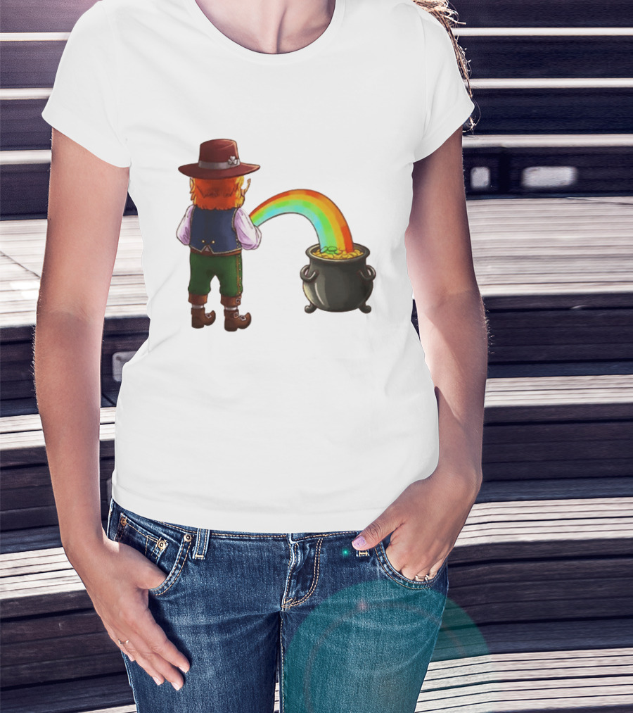 St Patricks Day Leprechaun Pissing Rainbow Into Pot Of Gold Meme T-Shirt