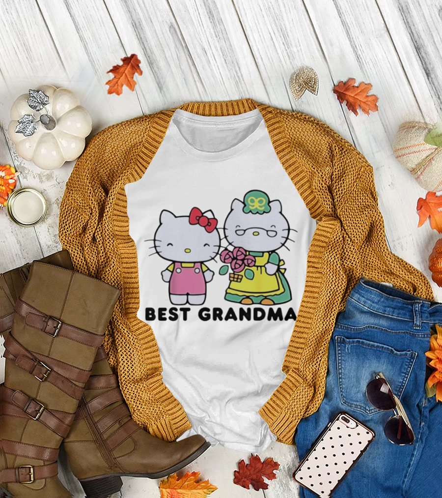 Hello Kitty Best Grandma With Flowers T-Shirt