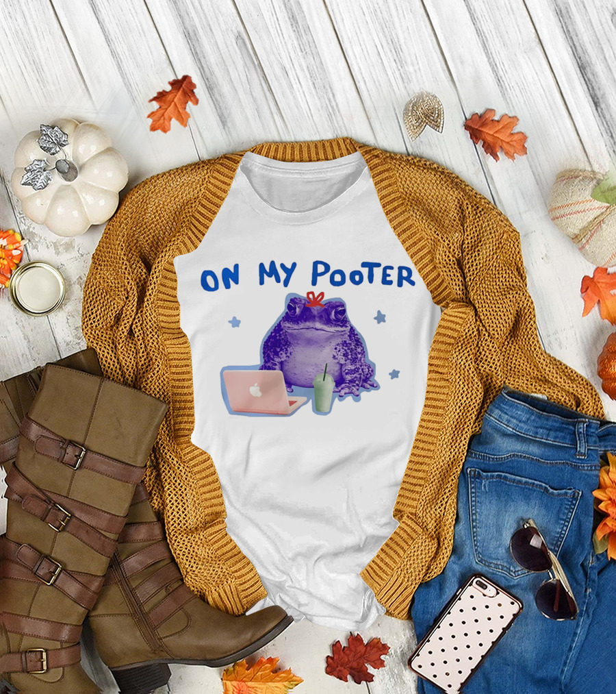 On My Pooter Frog Laptop Smoothie T-Shirt