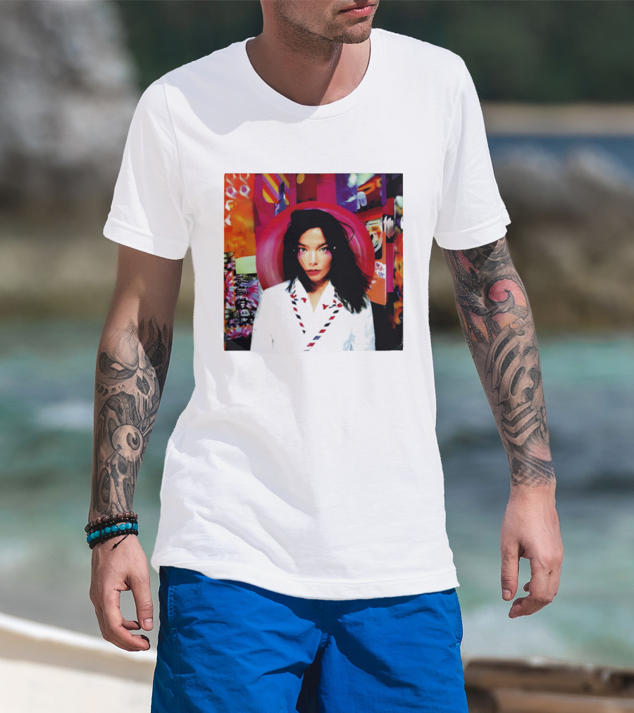 Anne Hathaway Björk And T-Shirt